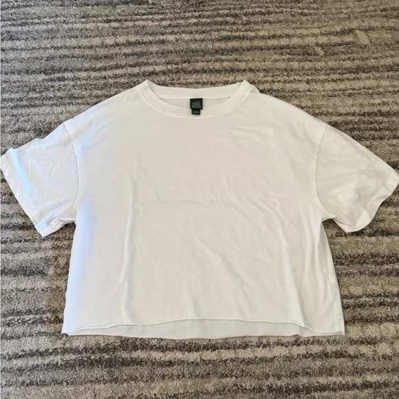 Assorted T-Shirt Collection - Picture 4 of 8